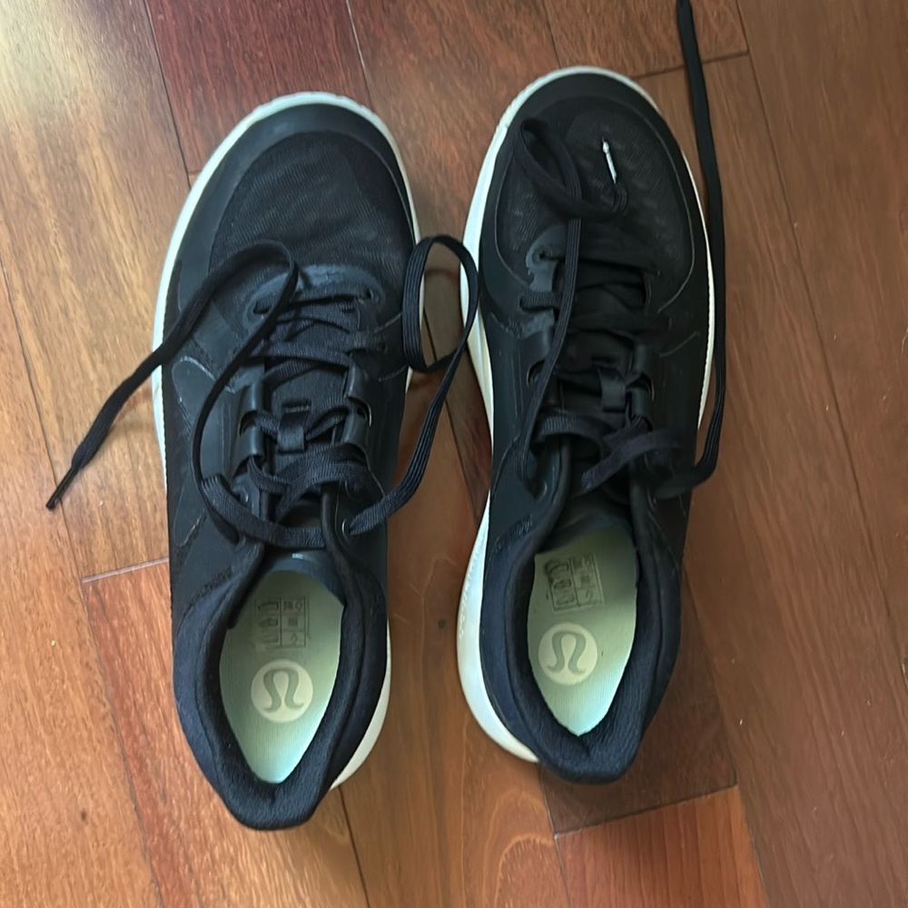 Brand New - Size 9.5 Lululemon Strongfeel Trainers Black